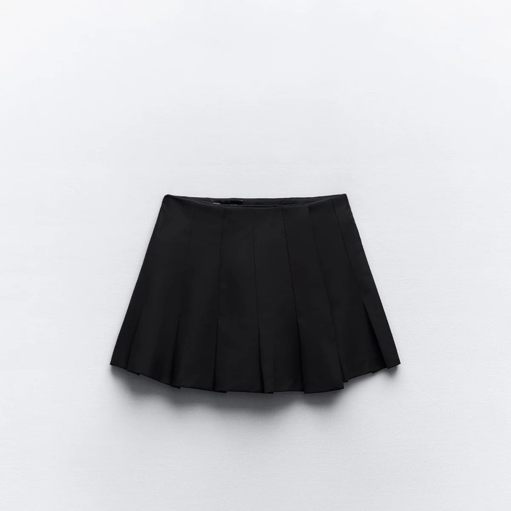 Zara Black Pleated Wrap Skirt Mini NWT 🩷